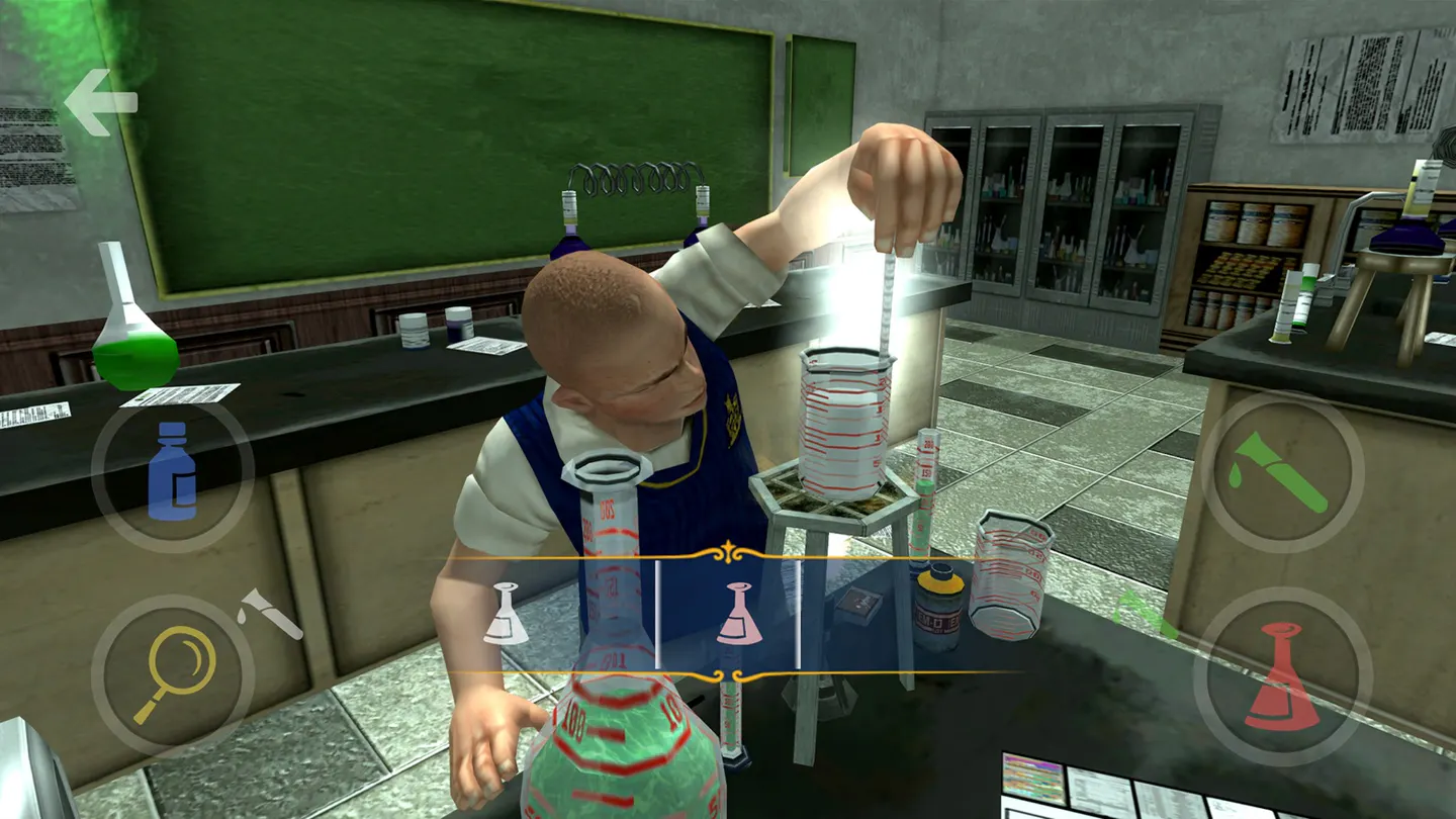 Bully на iPhone: Джимми смешивает реактивы на уроке химии, по краям экрана сенсорные кнопки с колбами и лупой