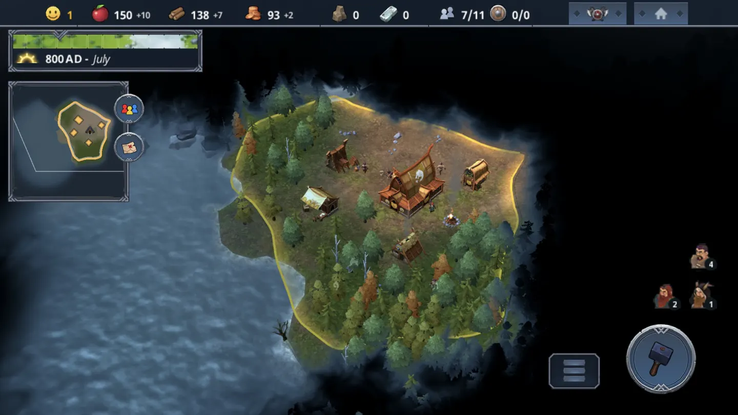 Northgard на iPhone: начало партии, 800 год, июль; первые постройки викингов на лесистом участке у моря, вокруг туман неисследованных земель, сверху счетчики еды, дерева и золота